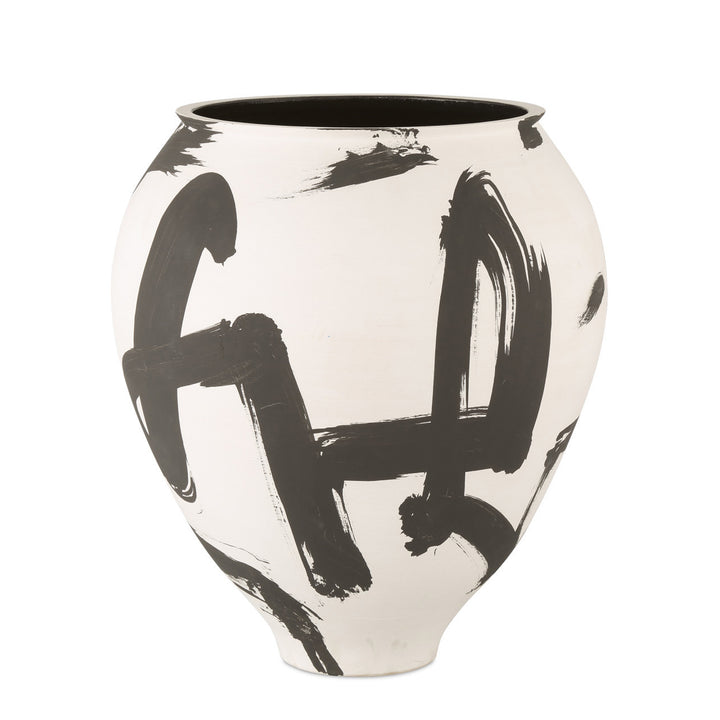 Porcelain Vase Kendra L by District Home