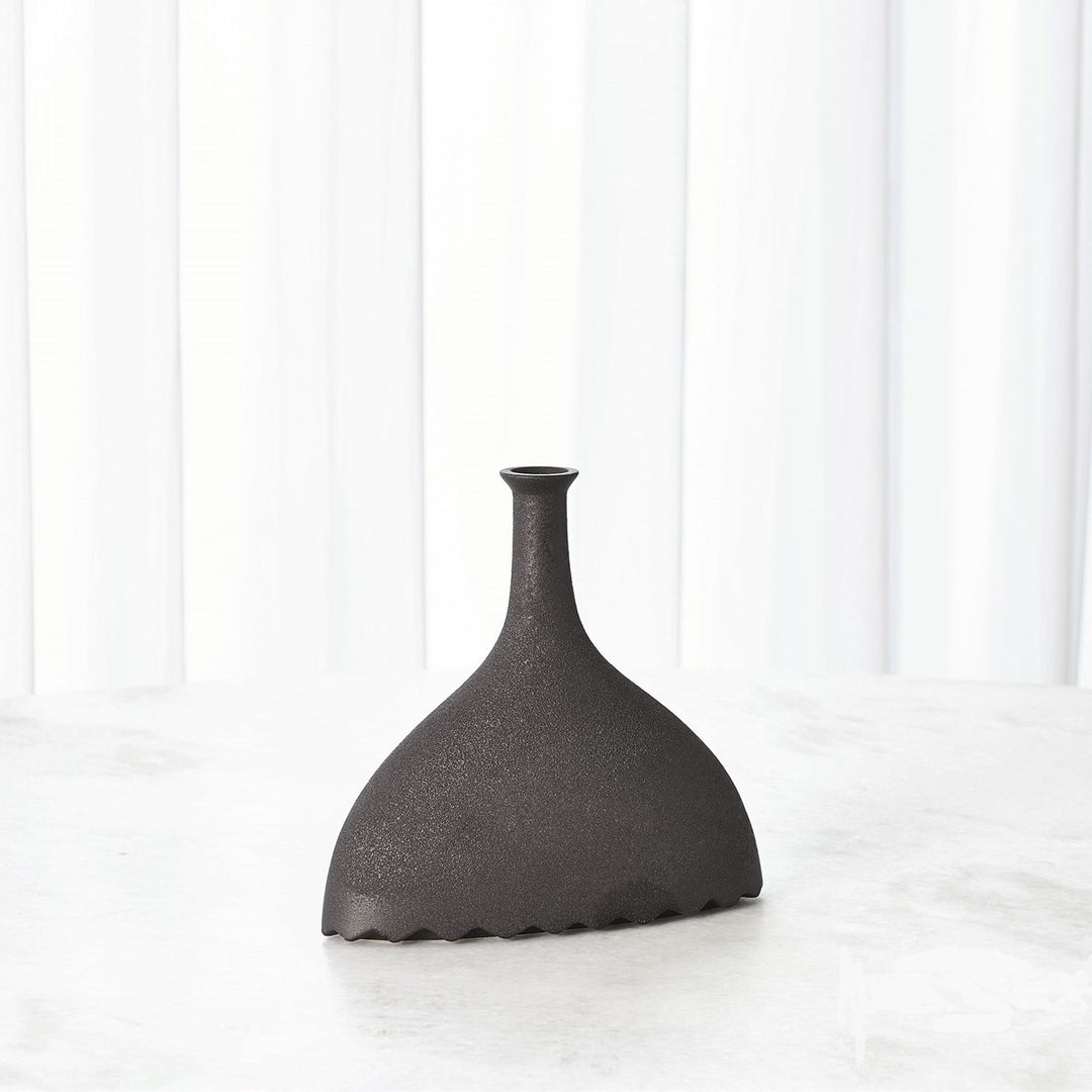 Ceramic Vase Milenna by District Home