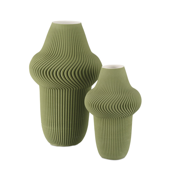 Porcelain Vase Vert L by District Home