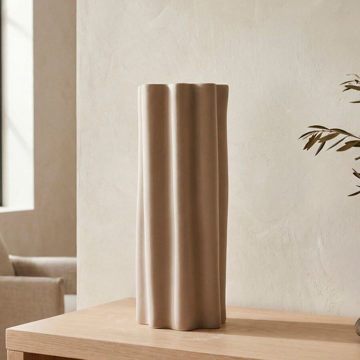 Eames SG Decorative Vase