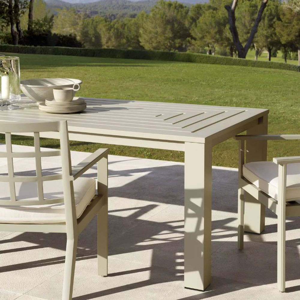 Outdoor Dining Table Vana